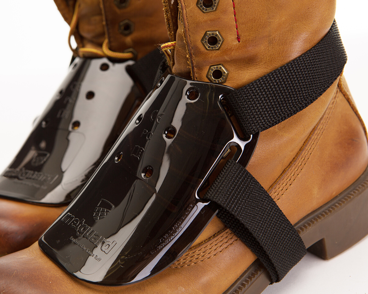 Heavy-Duty Impacto Straps: Secure Your Loads with Black Polycarbonate I31METSTRAP for sale online at autumn supply
