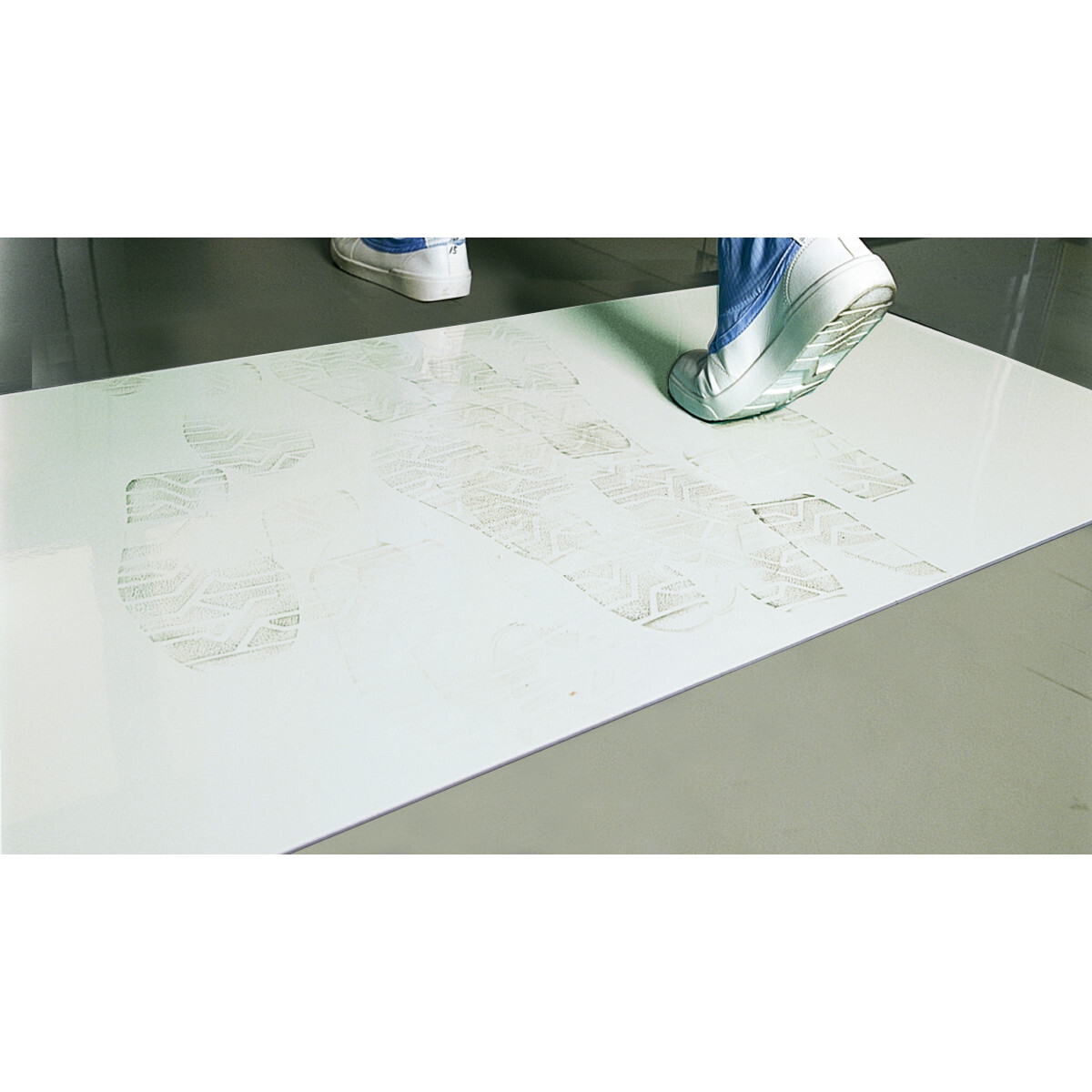 3M™ Clean-Walk Mat 5836, White, 25 in X 45 in 3M™ Clean-Walk Mat 5836, White, 25 in X 45 in