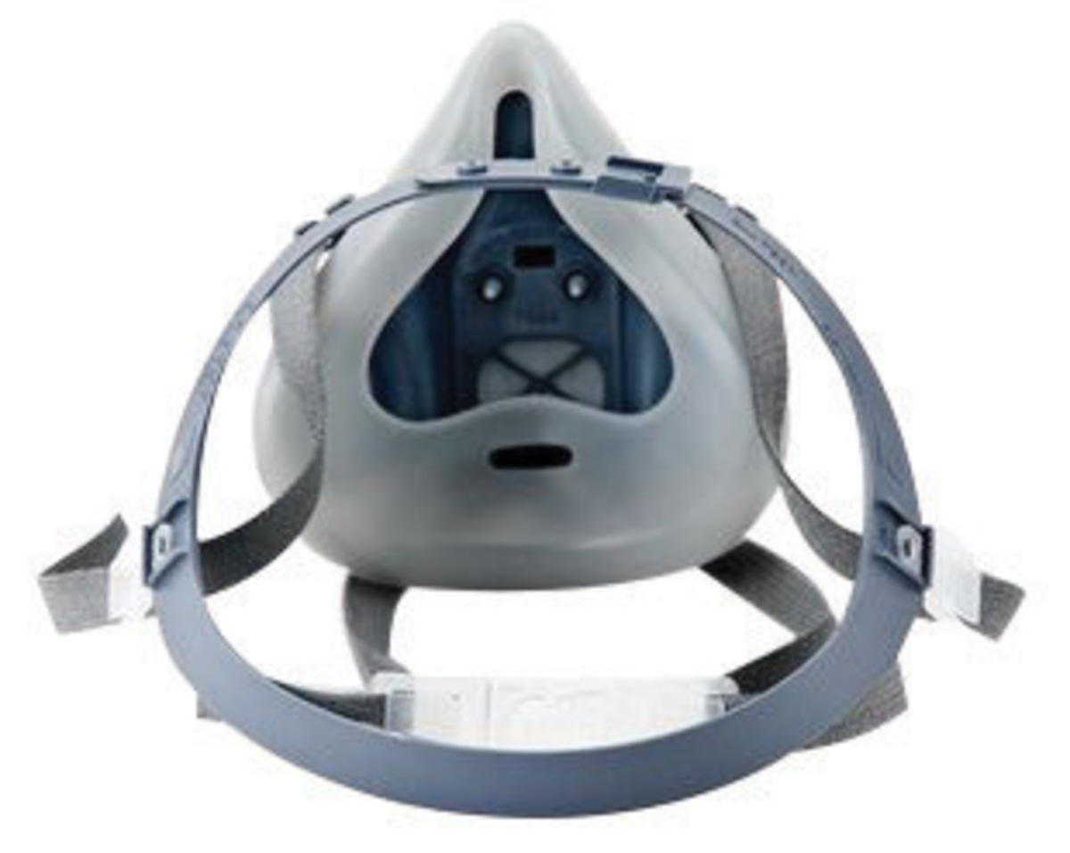 3M™ Medium 7500 Series Half Face Air Purifying Respirator (Availability restrictions apply.)