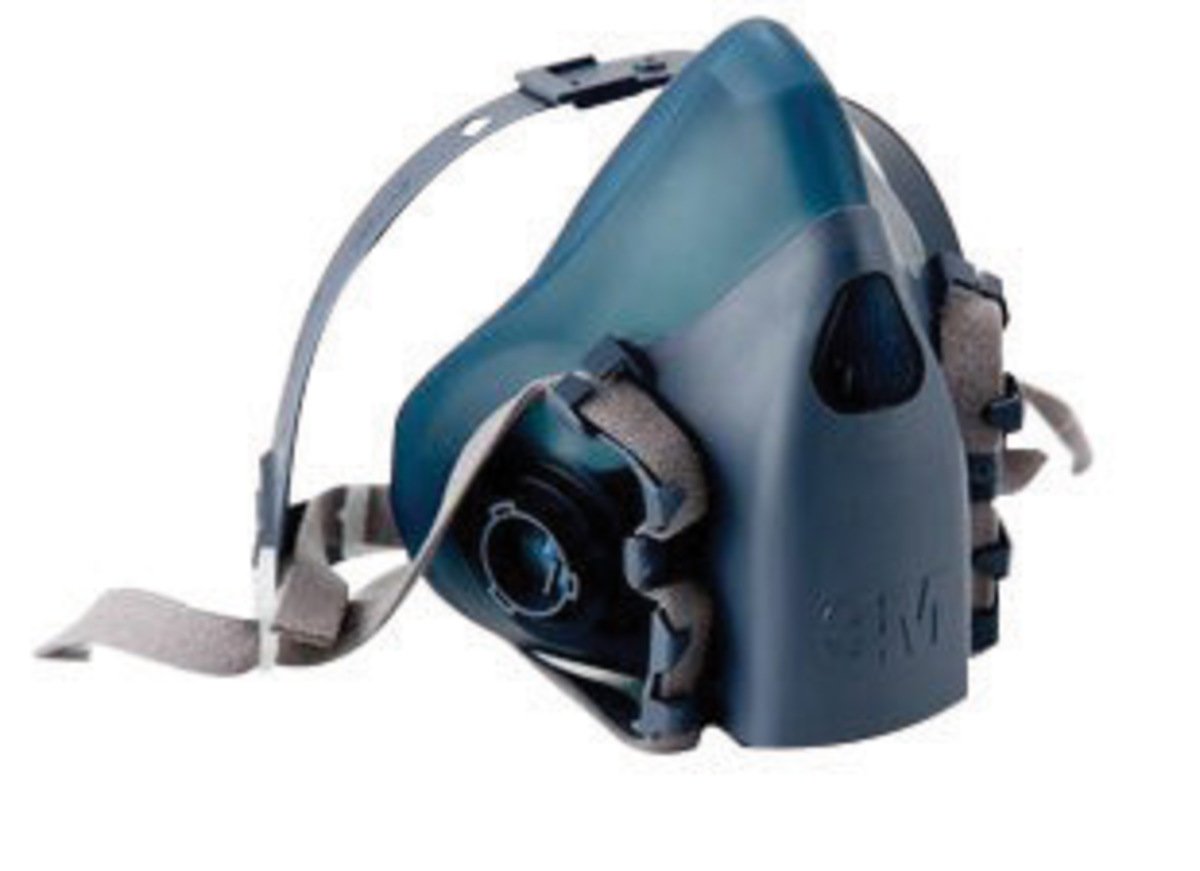 3M™ Large 7500 Series Half Face Air Purifying Respirator (Availability restrictions apply.)