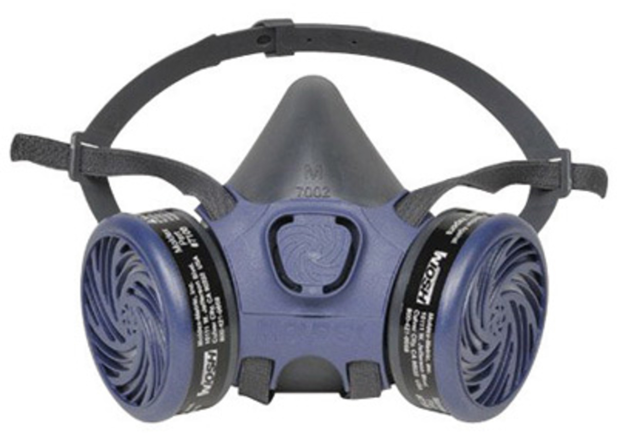 Moldex® Small 7000 Series Half Face Pre-Assembled Air Purifying Respirator With 7100 OV Cartridges (Availability restrictions ap