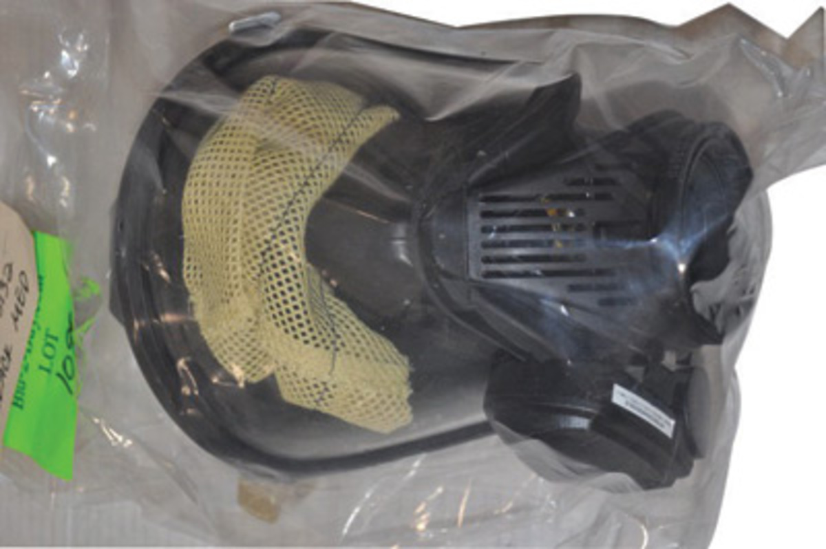 MSA Medium Ultra-Elite® Series Full Face Air Purifying Respirator (Availability restrictions apply.)