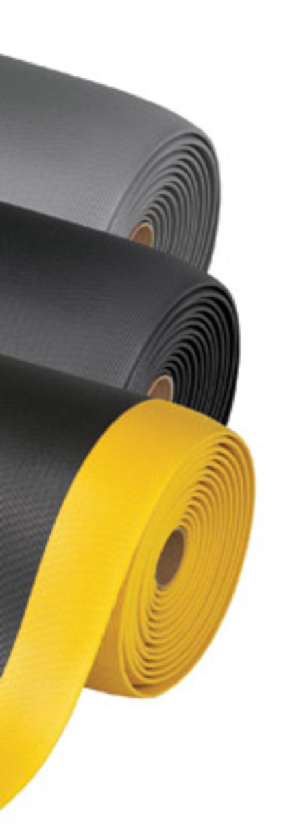 Superior Manufacturing 3' X 60' Black With Yellow Edge PVC Foam NoTrax® Blade Runner™ Ribbed Anti-Fatigue Floor Mat