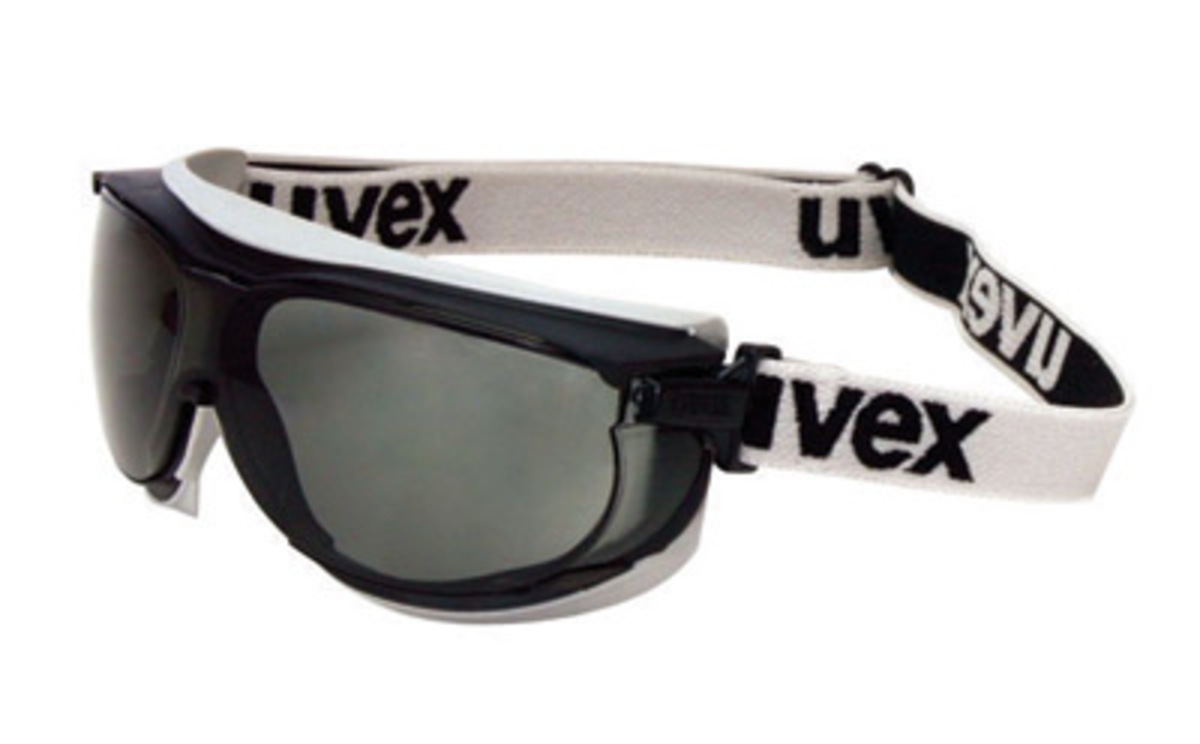 Honeywell Uvex Carbonvision™ Chemical Splash Impact Goggles With Black And Gray Low Profile Frame And Gray Dura-streme® Anti-Fog Honeywell Uvex Carbonvision™ Chemical Splash Impact Goggles With Black And Gray Low Profile Frame And Gray Dura-streme® Anti-Fog